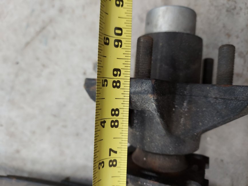 axle hub measure.jpg