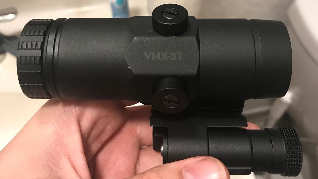 VMX-3T Magnifier 2.jpg