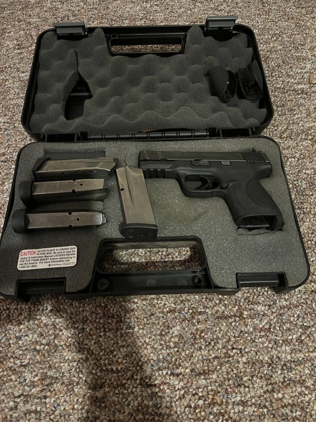 S&W M&P 45 Compact package.jpeg
