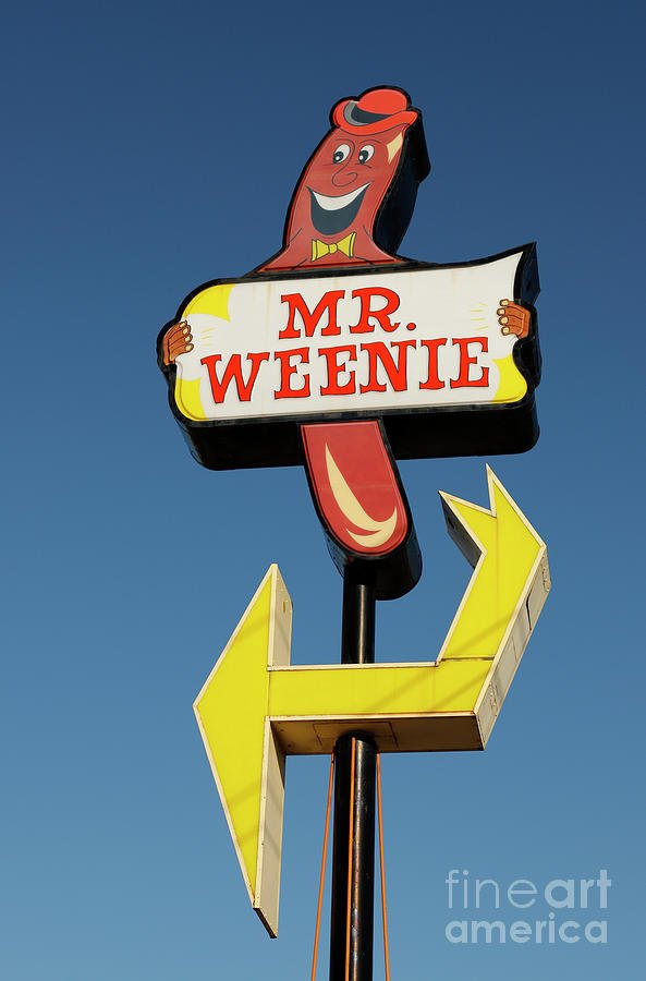 mr-weenie-sign-indiana-steve-gass.jpg
