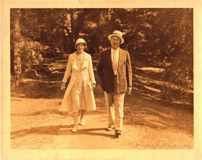 Nihla Mae & David Sheperd Morris June 1918.JPG
