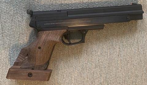 Air Venturi V10 Match pistol .177 cal 4.5mm right side.jpg