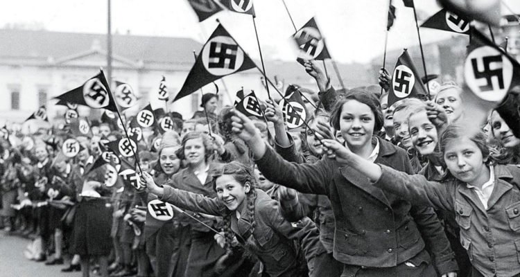 Nazi-girls-750x400.jpg