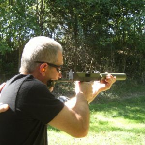 British man's 1st time for full auto