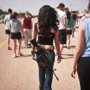 israeli girl carbine