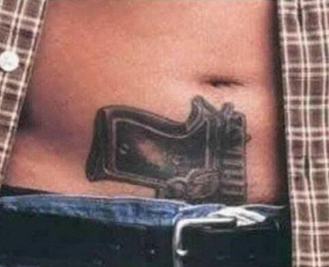 gun_tattoos_35.jpg