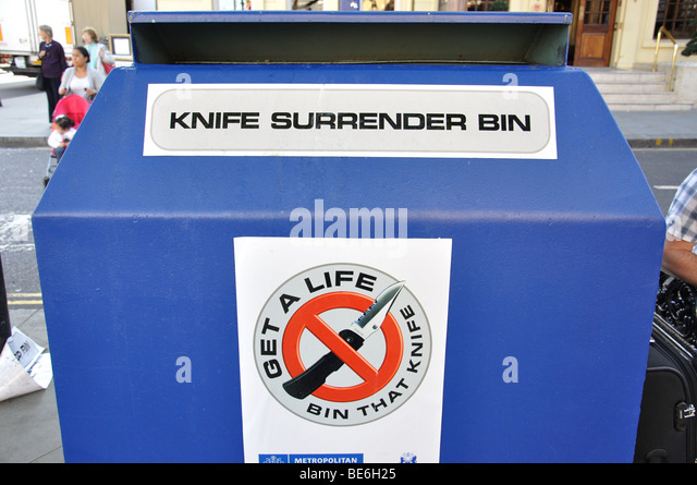 knife-surrender-bin-gloucester-road-kensington-royal-borough-of-kensington-be6h25.jpg