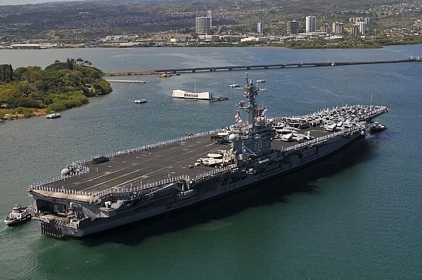 USS_Carl_Vinson_Pearl_Harbor_courtesy.jpg
