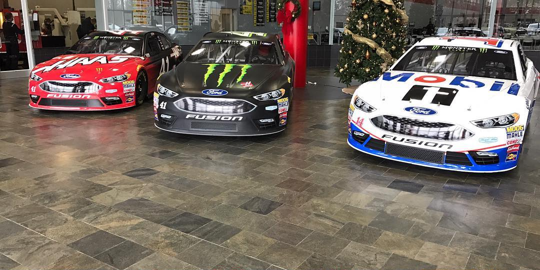 Stewart-Haas-Racing-2017-Ford-Cars-NASCAR.png