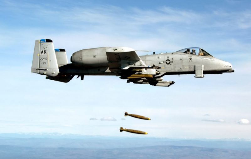 aircrafts_military_a_10_thunderbolt_ii_desktop_wallpaper-1400x1050.jpg